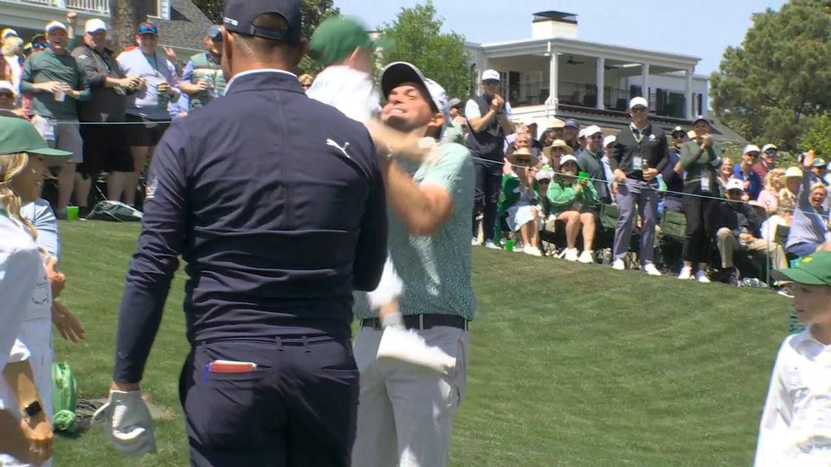 FIRST PLAYER WITH A HOLE-IN-ONE IN CONSECUTIVE YEARS‼️ Keegan Bradley knocks in the THIRD ace of the day at the Master Par 3 Contest 🔥