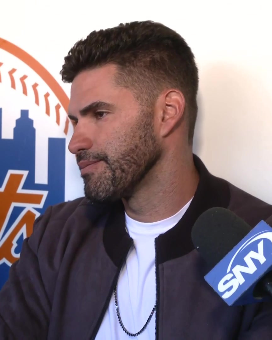 Jose Iglesias sent J.D. Martinez a text when he saw that Martinez had joined the Mets organization The text: "OMG"