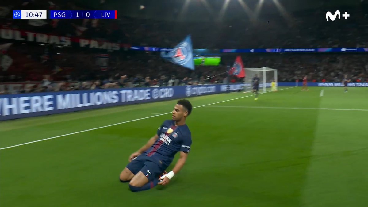 😅 Con algo de suerte también vale... Désiré Doué adelanta al PSG. #UCL #LaCasaDelFútbol