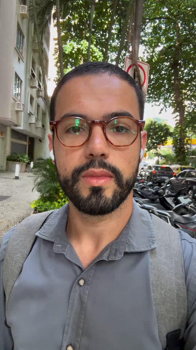 Autopropelido não é ciclomotor, e não podem ser tratados como se iguais fossem. São modelos diferentes, com velocidades e potências muito diferentes. O decreto, na vontade de ordenar e evitar novas tragédias, acaba indo pelo caminho contrário: joga muitos ciclistas para a rua, exatamente onde acidentes fatais podem acontecer. Estou ouvindo a vários ciclistas e associações para fazer sugestões de melhorias ao decreto. Organizar é importante e urgente, mas segurança tem que vir em primeiro lugar.