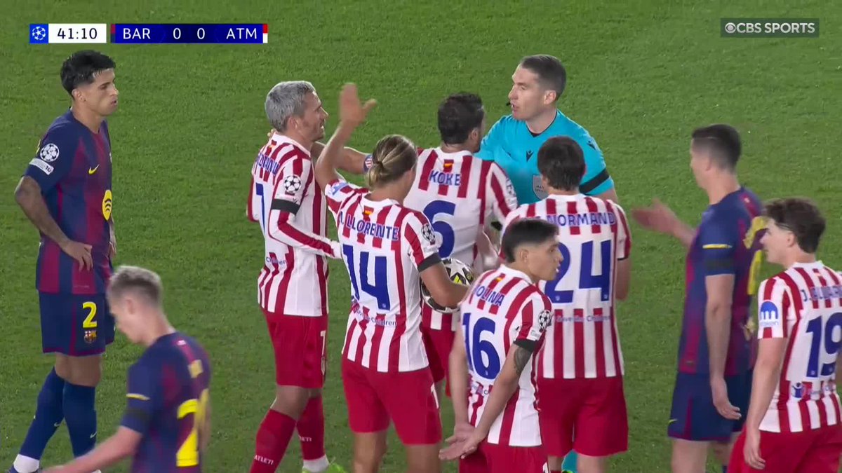 BARCELONA DOWN TO 10 🚨 Pau Cubarsí sees red for just the second time in his career 🟥