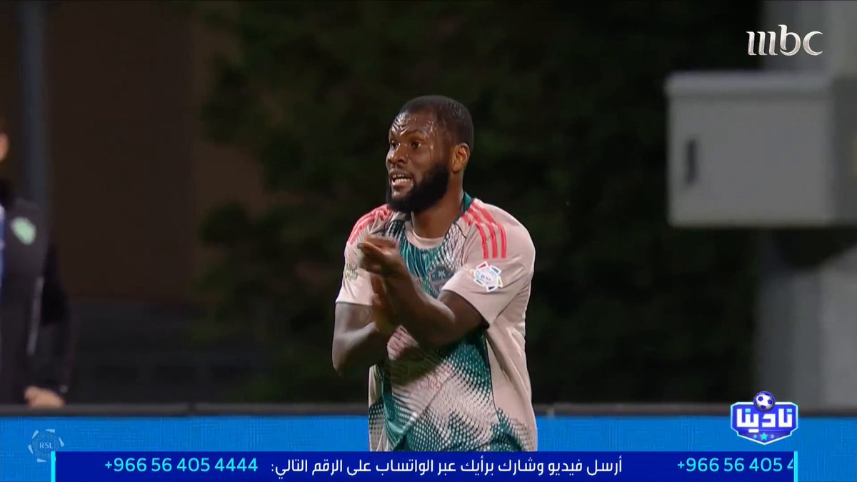 الخبير التحكيمي - فهد المرداسي: الحالات التحكيمية لمباراة الفيحاء VS الأهلي د 26 و 80 ركلتا جزاء لم تحتسب للأهلي مجاناً على MBC شاهد برنامج #نادينا يوميا الساعة 11مساءً بتوقيت السعودية على #MBC1 لمتابعة البث المباشر