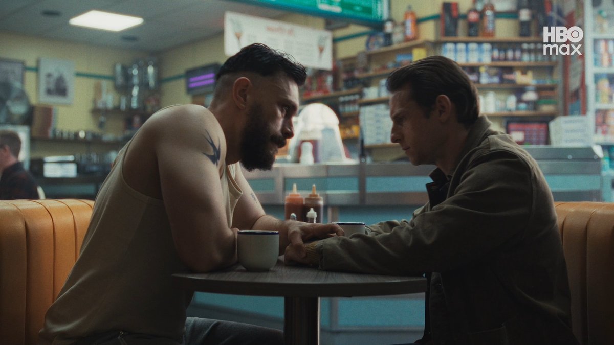Somos família agora. Estrelando Richard Gadd, vencedor do Emmy e criador de Bebê Rena, junto de Jamie Bell, a nova série #PelaMetade estreia dia 24 de Abril na #HBOMax.