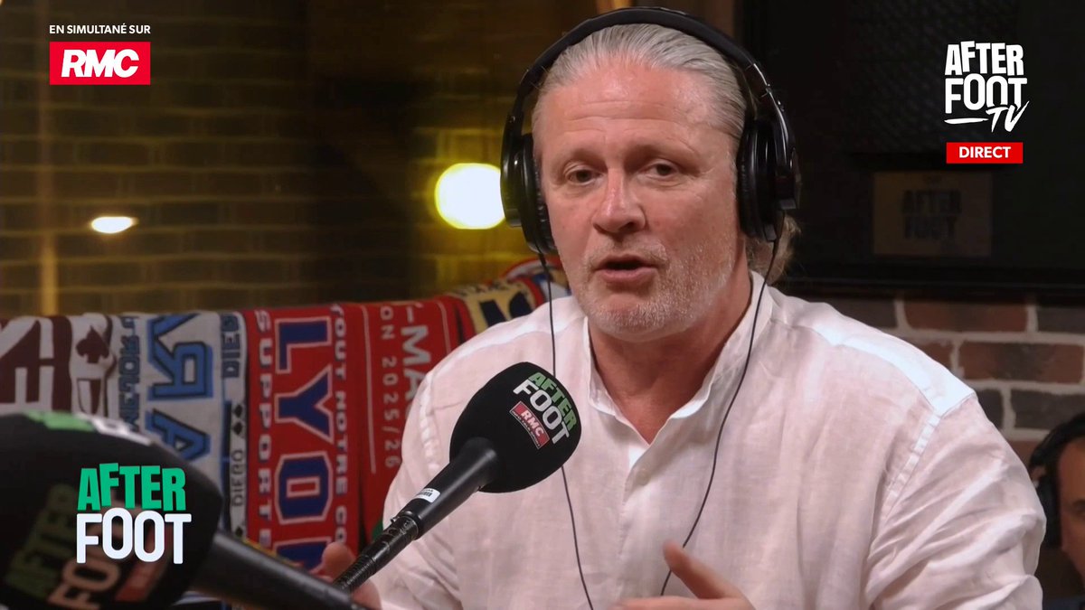 🗣"Comme s'il perdait un être très cher. C'est un témoignage révélateur de ce qu'il manque dans le foot aujourd'hui. La sortie qu'il n'a pas eue avec les Bleus, il l'a eu avec Diego Simeone". Manu Petit salue l'hommage appuyé du coach de l'Atlético envers Antoine Griezmann.