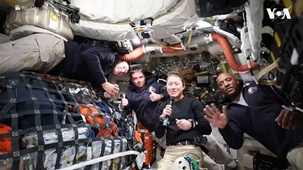 美国国家航空航天局(NASA)的“阿尔忒弥斯二号”任务计划在绕月飞行后返回地球的途中进行多项测试,这是50多年来首次开展此类任务。一位NASA科学家就这项历史性任务接受了美国之音的采访。 相关报道👉