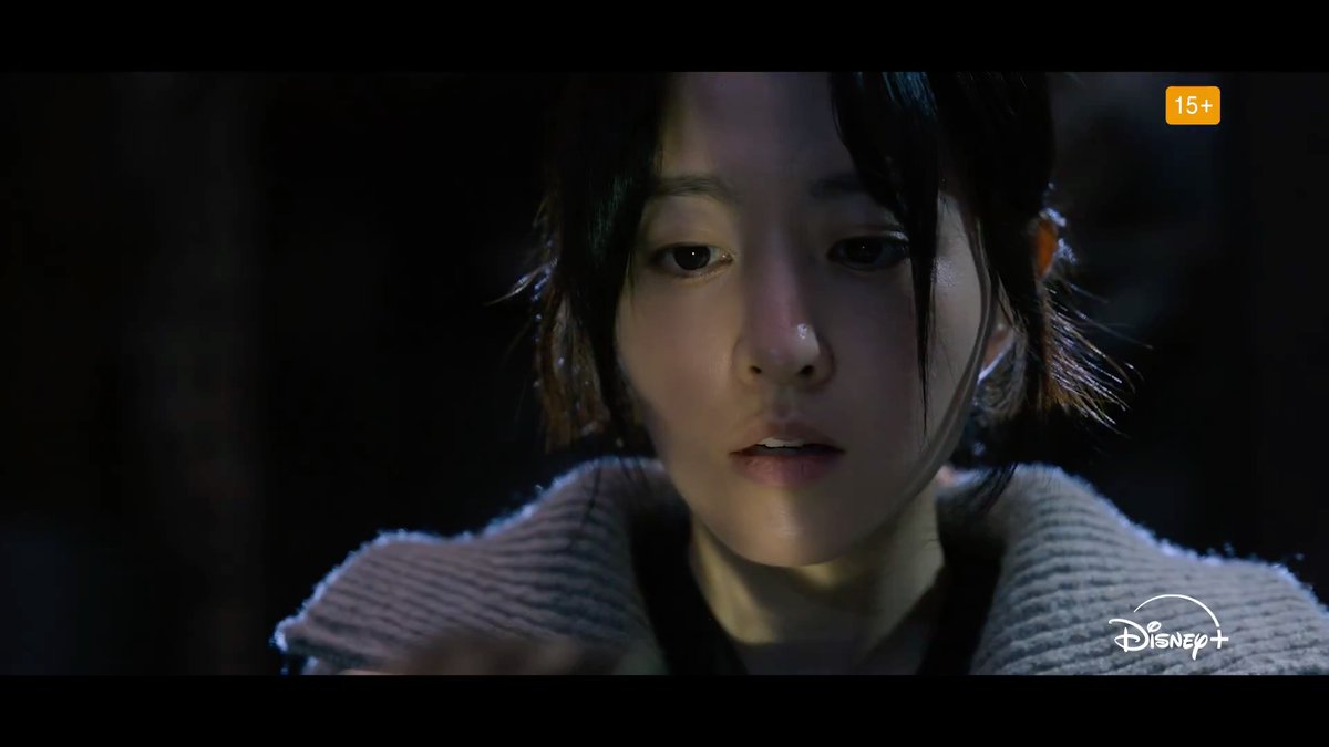 ある日突然、 1トンの金塊を手にしたら―？ ▂▅▇本予告解禁 ▇▅▂ 🆕韓ドラ『ゴールドランド』 パク・ボヨンが 初のダークヒロインに挑む🔥 金塊を狙う者たちの熾烈な争奪戦を描く、 緊迫のチェイス・サスペンス💥 ディズニープラス スターで 4/29（水）より独占配信開始⚡️