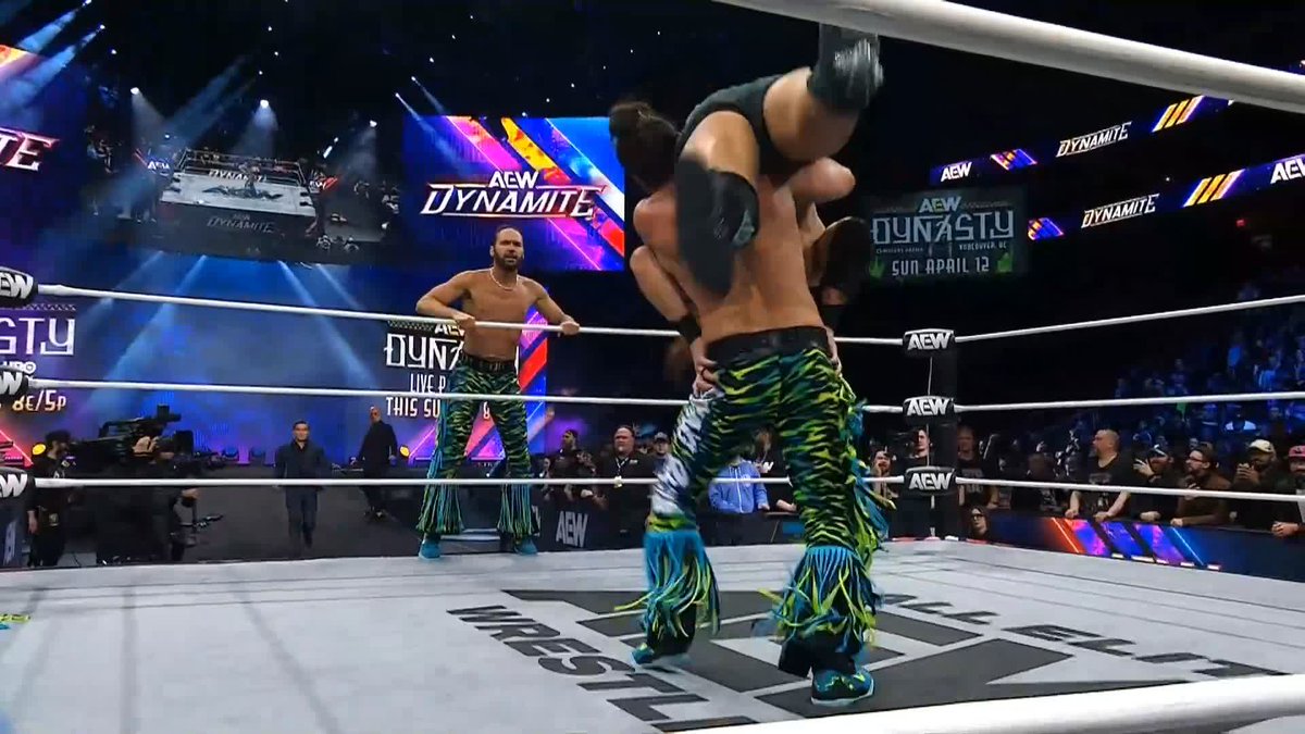Kazuchika Okada saved Konosuke Takeshita from getting hit with a Meltzer/TK Driver... then brawled with him instantly. OKADA/TAKESHITA VS BUCKS ON DYNASTY PPV SUNDAY?