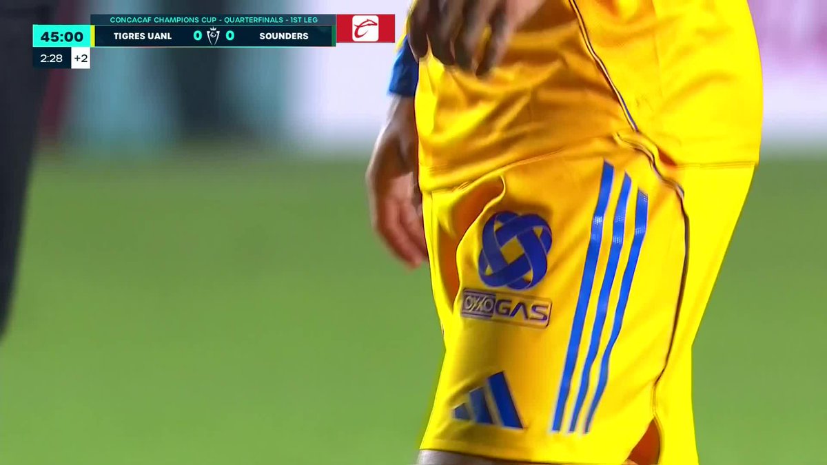 No mamen, Correa voló el penal JAJAJAJAJA puta madre, la Liga Mx está agonizando