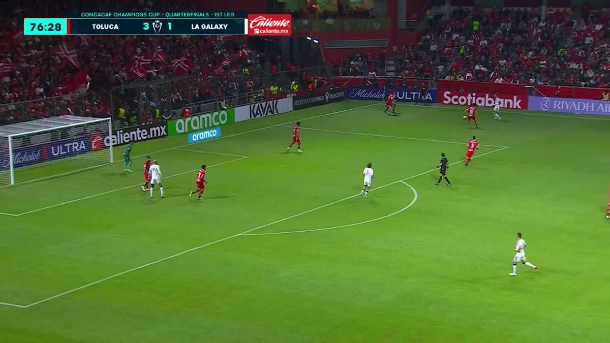 Cosas que nunca imaginaste ver: Marco Reus metiéndole un gol a Toluca en la Bombonera.