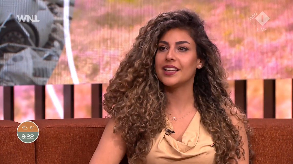 Iraniërs zijn teleurgesteld over het staakt-het-vuren, aldus Negin Nafiss. "Een vriendin vertelde dat de executies in stroomversnelling zijn gekomen. Men wil dat de oorlog verder gaat. De oorlog dreigde te stoppen zonder regimechange." #GoedemorgenNederland #WNL