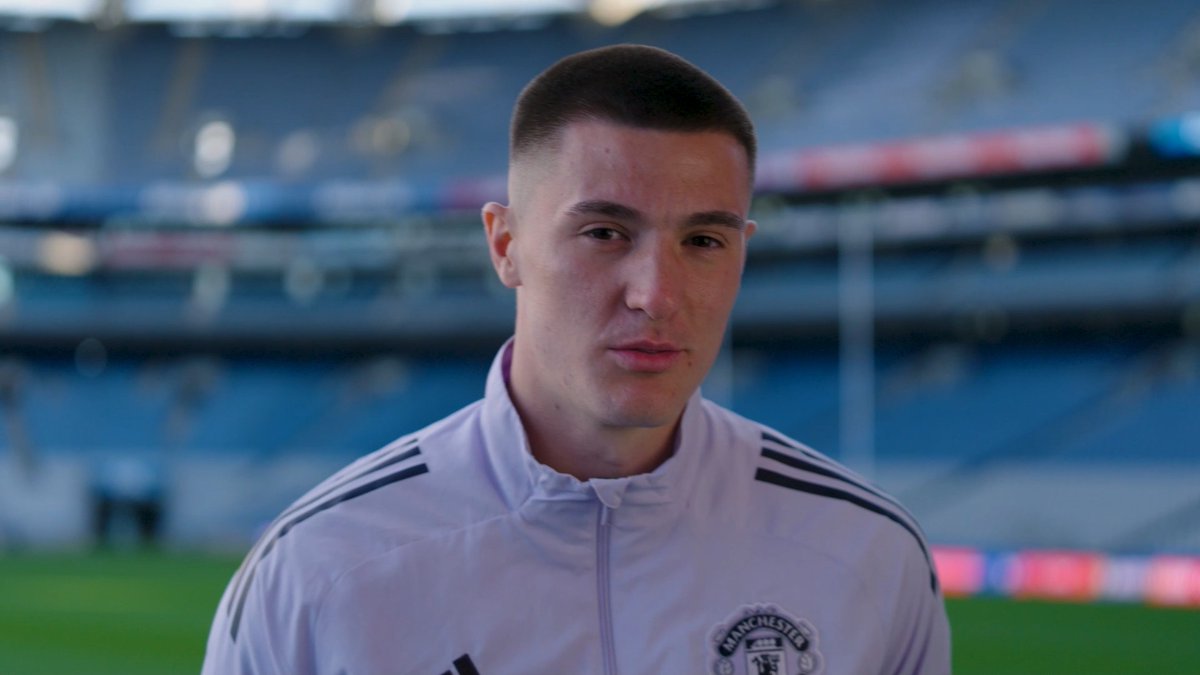 Benjamin Šeško 🤝 Croke Park Benjamin can’t wait to get out on the pitch and play in front of a packed Croke Park when Manchester United take on Leeds United, Wednesday 12th August. Tickets on sale tomorrow morning at 10am from Ticketmaster TEGSport