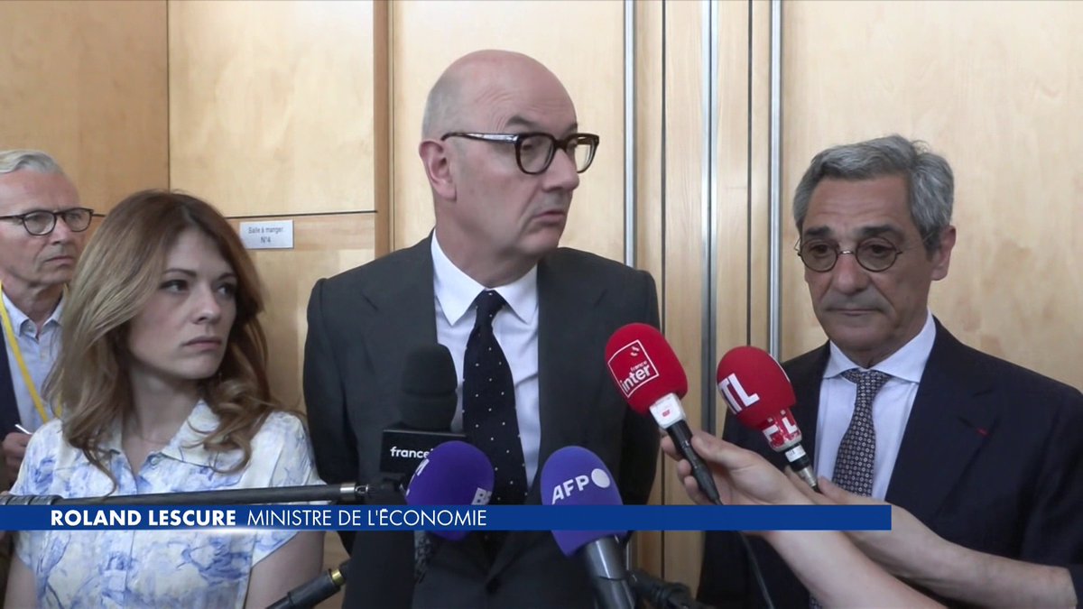 Roland Lescure sur les prix des carburants : «Ce que nous souhaitons, c'est que quand ça baisse sur les marchés, ça baisse à la pompe» Toute l'info est à retrouver sur