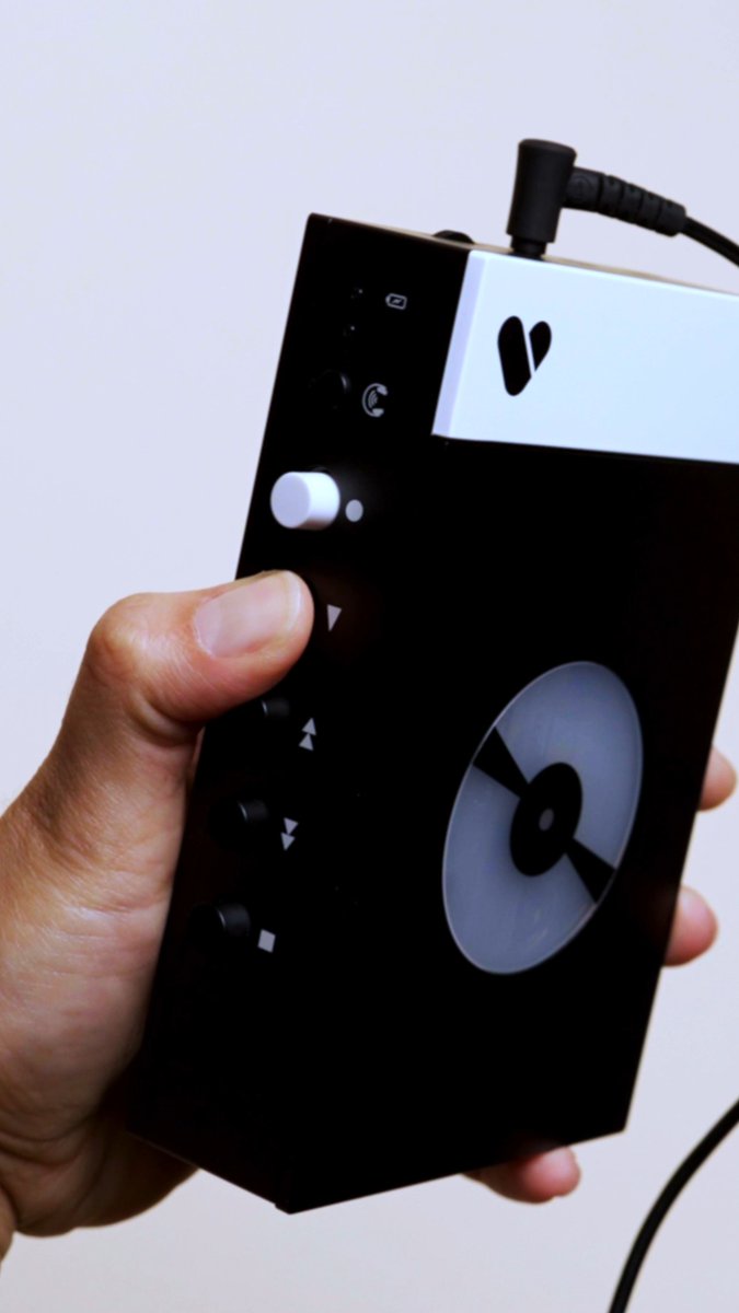 Discogs and We Are Rewind present a limited-edition cassette player that boasts high-fidelity sound, Bluetooth capabilities, and a premium C60 blank tape from RTM (Recording The Masters). Start your cassette era: