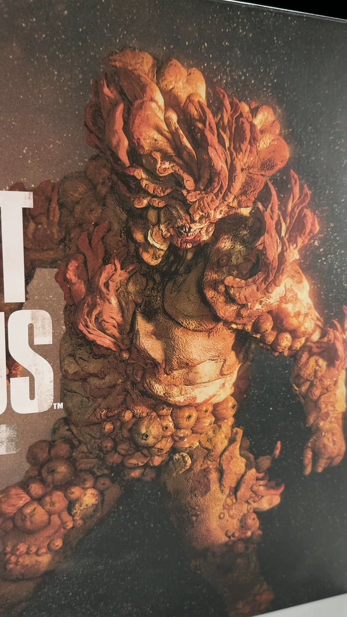 Try to dodge mycotoxins clouds as we unbox the exclusive #thelastofus Bloater Statue! Limited to only 500 units, this fourth stage infected weighs nearly 20 pounds and is ready to wreak havoc in your collection! Dark Horse Comics Naughty Dog #TLOU