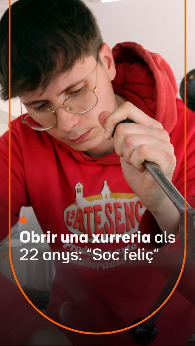 “Mai a la vida havia estat tan feliç com ara.” Amb 22 anys, l'Ernest ha complert el seu somni: obrir una xurreria