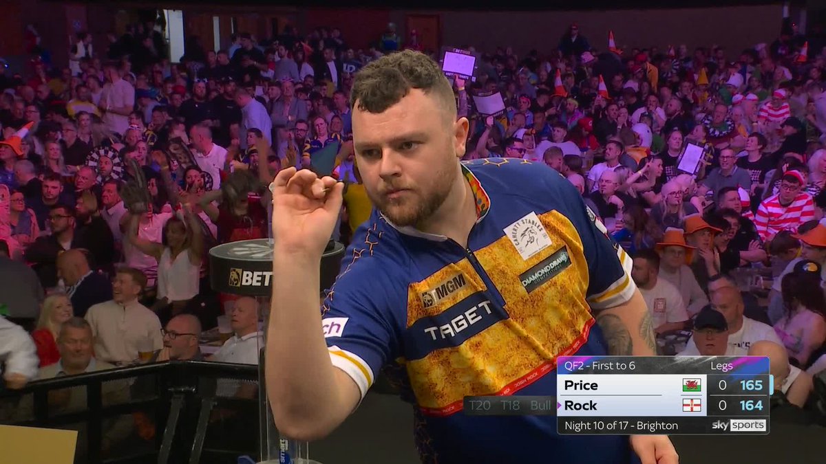 RIDICULOUS FROM ROCKY! 🔥 Josh Rock is up and running in style! The Northern Irishman opens his account in Brighton with a majestic 164 checkout! 📲 #PLDarts | QF2