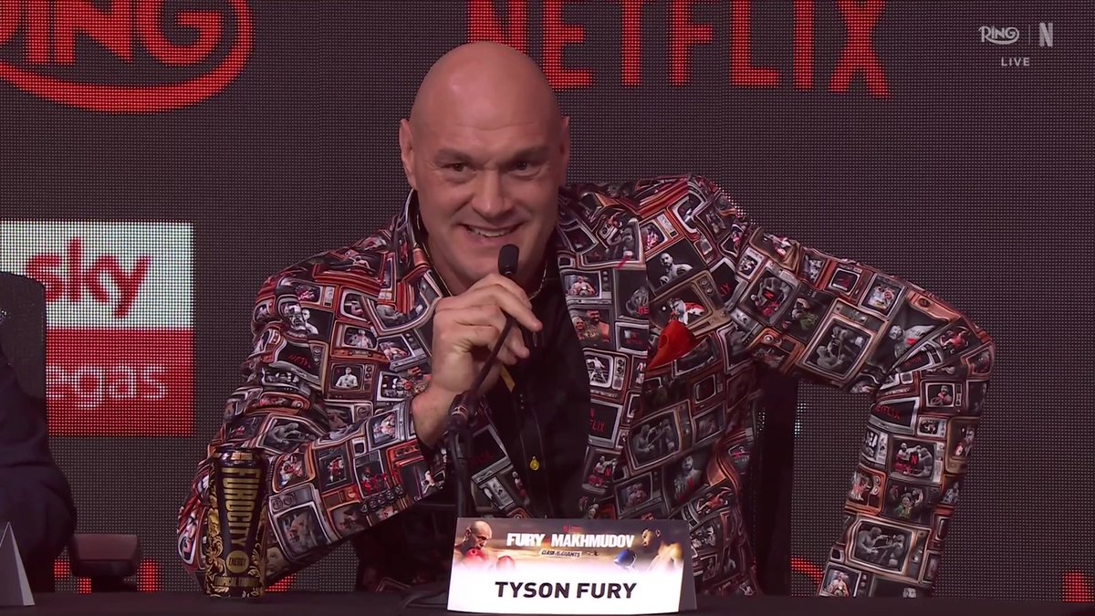 Is there anything Tyson Fury can't do? 😂 TYSON FURY vs. ARSLANBEK MAKHMUDOV Saturday, April 11 LIVE only on Netflix 2 PM ET | 11 AM PT | 7 PM UK #FuryMakhmudov