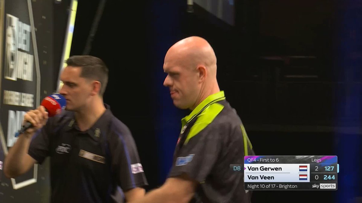 127 AND GAME! That is vintage Michael van Gerwen! The seven-time champion conjures up an effortless ton-plus checkout to continue his charge in this all-Dutch clash! 📲 #PLDarts | QF4