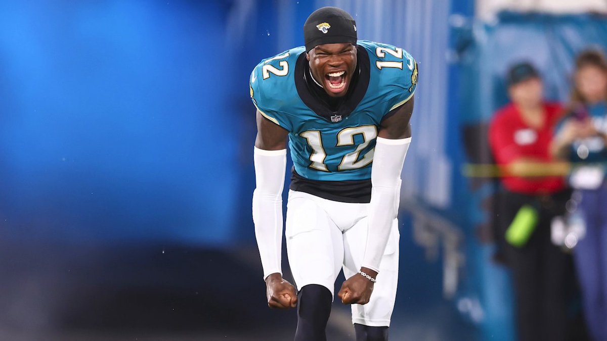 "There's a lot more elite wide receivers in this league than there are elite cornerbacks." —Kevin Clark thinks the Jaguars should use Travis Hunter primarily on defense 🔒