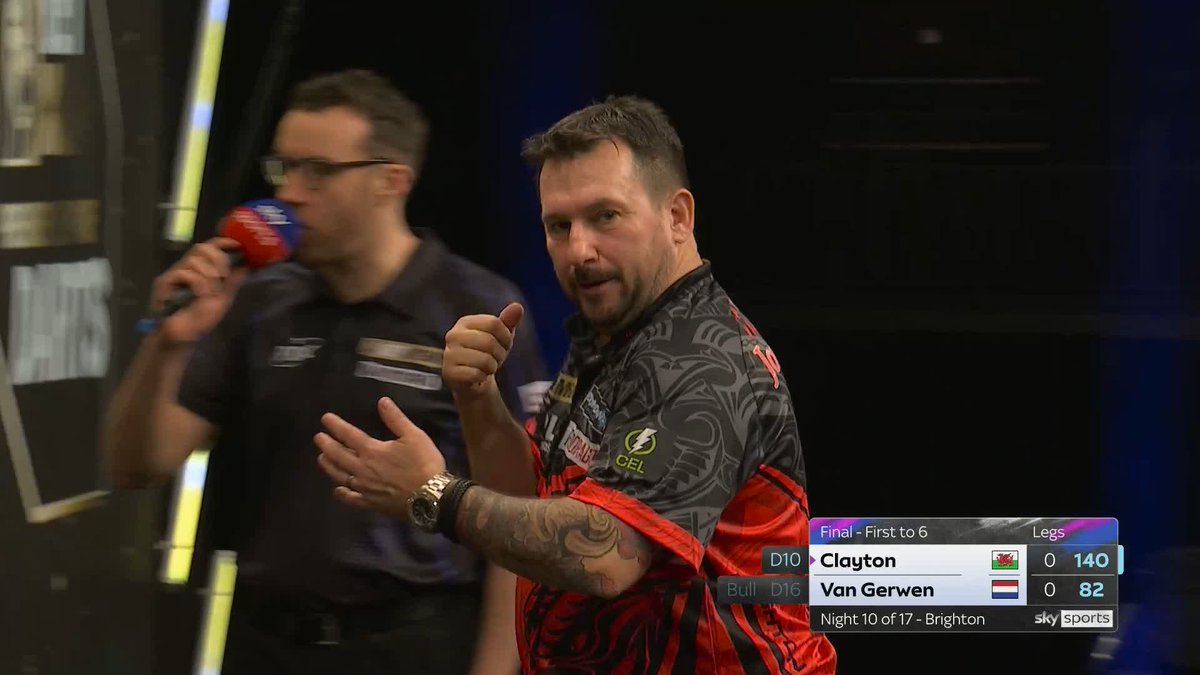 CLINICAL CLAYTON! What a start! 🔥 Jonny Clayton draws first blood in the Night Ten final with a sensational 140 finish! 📲 #PLDarts | Final