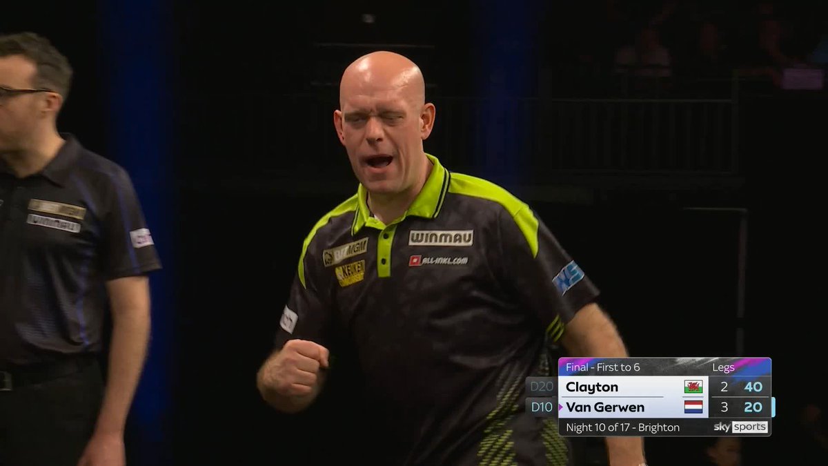 VAN GERWEN ON THE CHARGE! Michael van Gerwen is starting to motor here! Back-to-back 180s from the Dutchman, who pins double ten to stretch his lead to 4-2! 📲 #PLDarts | Final