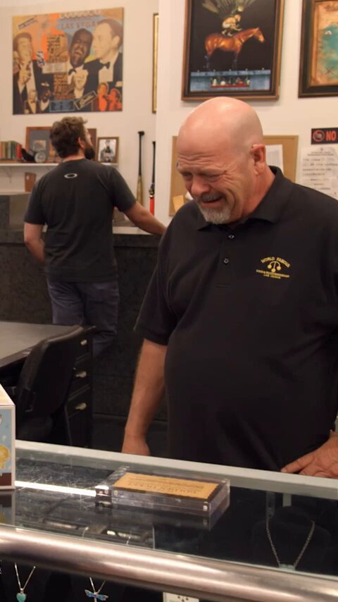 💰 This guy walks into Pawn Stars dead serious and asks for $1 MILLION for a rare Funko Pop with the original golden ticket from Willy Wonka… Rick is stunned and asks the expert if the seller is crazy or if he is. The expert says a similar one just sold for $250k — but that one didn’t include the golden ticket. He says to the right buyer, it could actually be worth more than what the seller is asking for. Rick politely tells the guy that his asking price is a little high right now 😂 I can't imagine paying a million for a Funko Pop, can you?