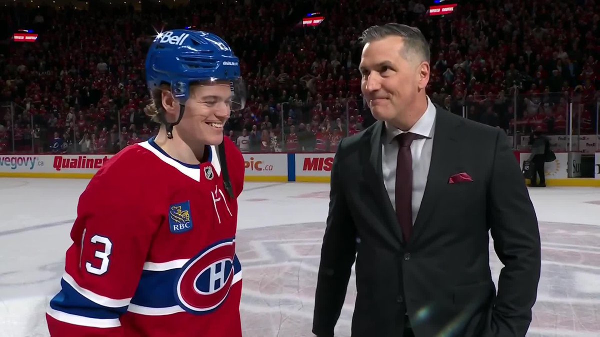 The Canadiens fans show love to Cole Caufield after hitting 50 goals ๐๐๐