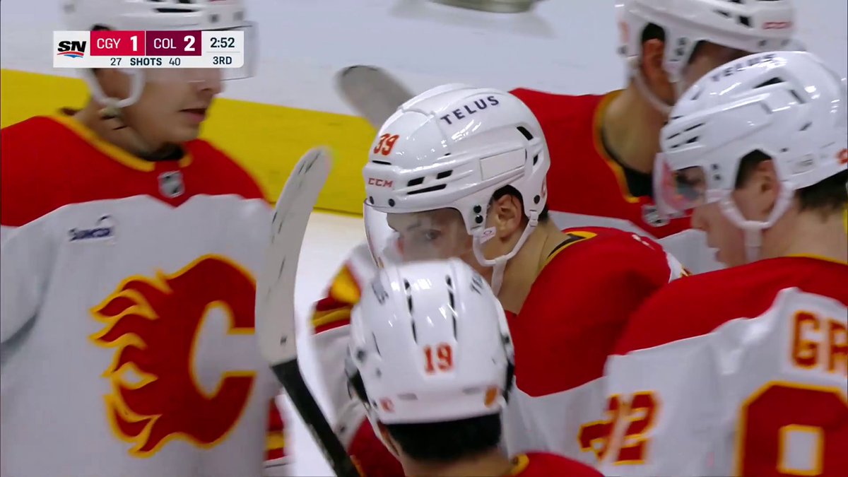 Tyson Gross has his first NHL goal! How cool is it that he also gets it with his hometown team?! 🔥