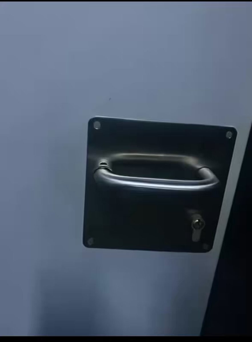 Why don’t people respect other guests? Imagine screaming like that while having sex in a hotel.