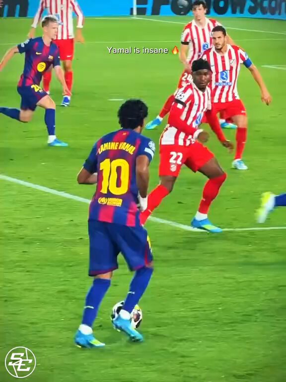 Ptdr regardez à la vitesse où Lamine Yamal dribble je crois qu’on a jamais vu ça dans le football.