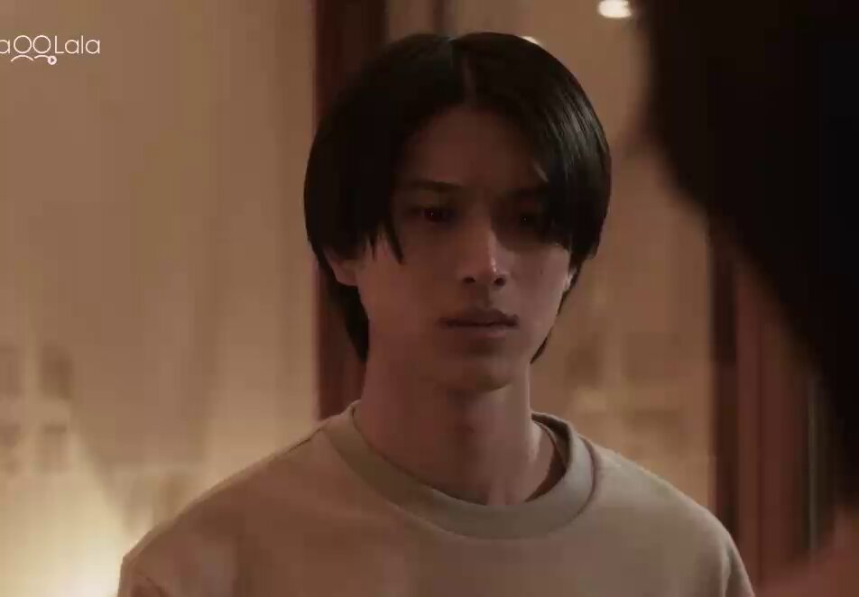 Akira finally told Kanata the truth about his 'relationship' with the 'tutor', because he didn't want to lie to him. But he also told him that he fell in real love, with Kanata.