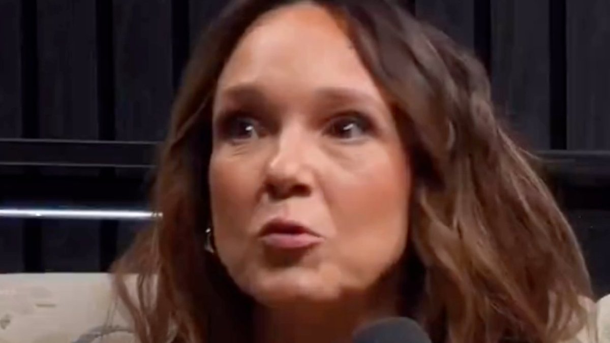 Carolin Kebekus kann es nicht sein lassen, ihre "Comedy" für komplett dumme und ignorante Statements zu nutzen. Zeit, damit abzurechnen.