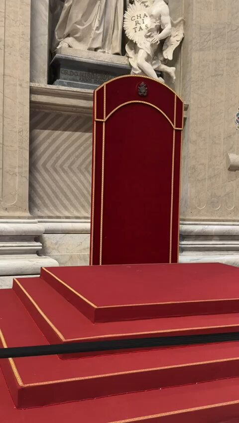 🇻🇦🙏🇵🇱 Już wszystko gotowe na spotkanie modlitewne o pokój, które odbędzie się w sobotę 11 kwietnia w Bazylice św. Piotra. W odpowiedzi na apel Papieża #LeonXIV, przewodniczący EpiskopatNews również zachęca do szczególnego wołania o pokój. Więcej: