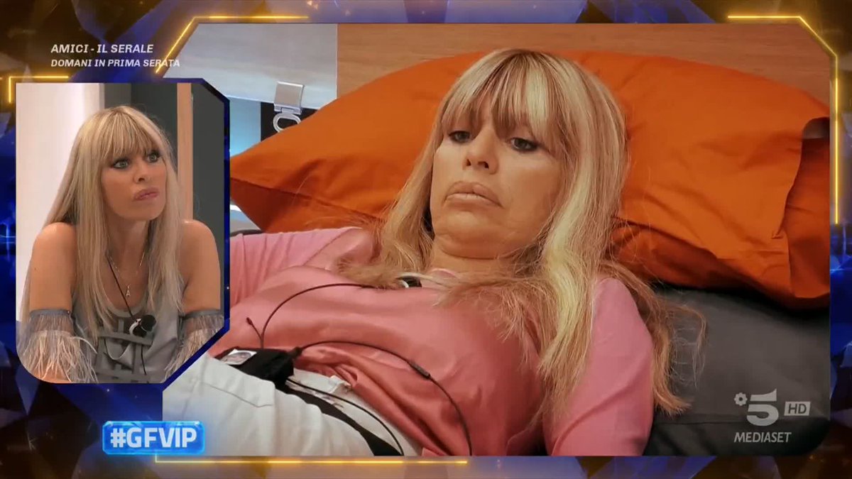 questa clip con toxic in sottofondo gli addetti al montaggio meritano un aumento #gfvip
