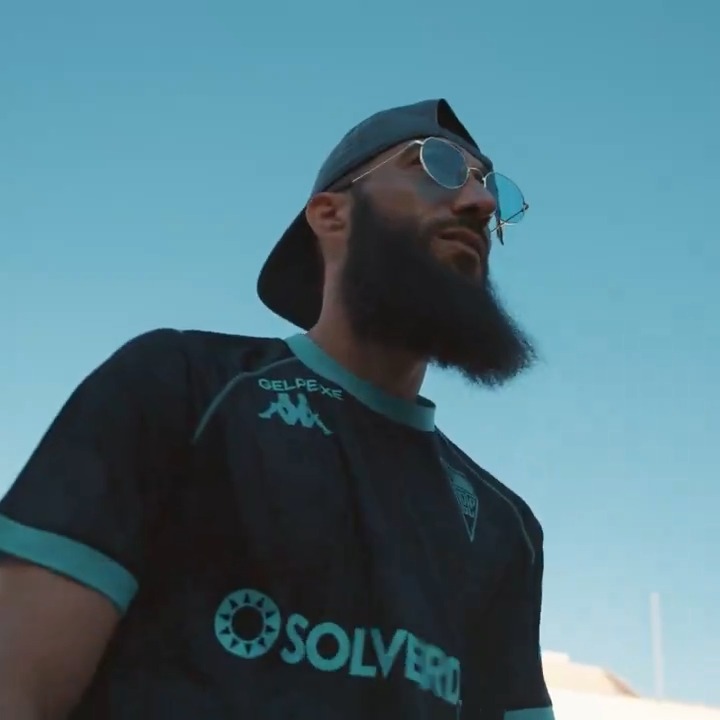 O novo quarto equipamento do Estoril é uma homenagem às raízes cascalenses do clube e contou com a participação de Kappa Jotta.