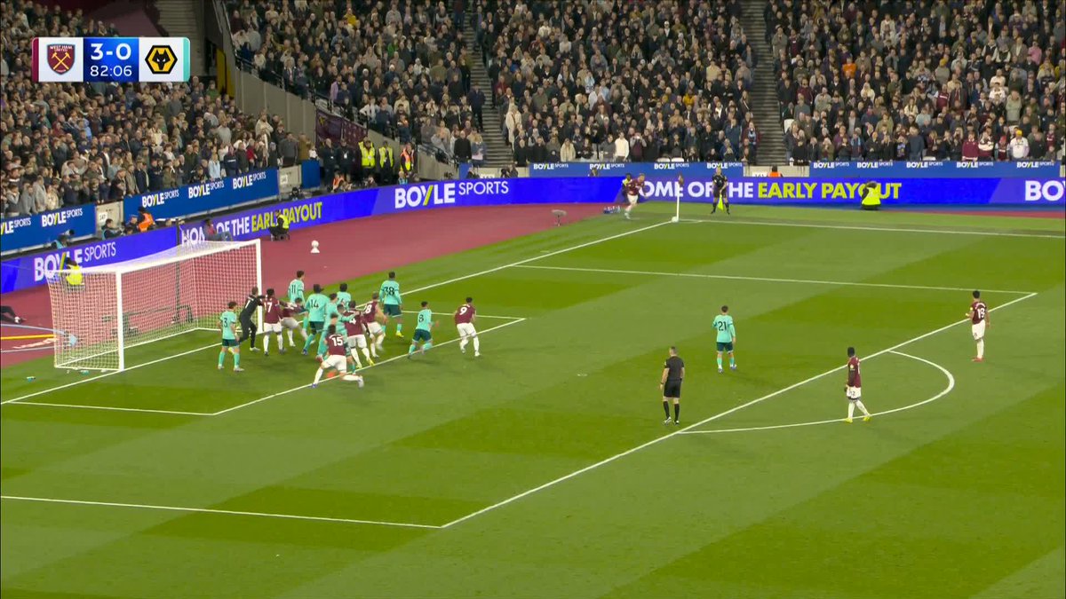Konstantinos Mavropanos has scored again to give West Ham an emphatic 4-0 lead 🤯