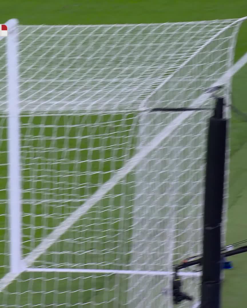 ¡La ha tenido Mbappé para el 2-1! 🤏 RealMadridGirona | LALIGAHighlights | LALIGARETRO