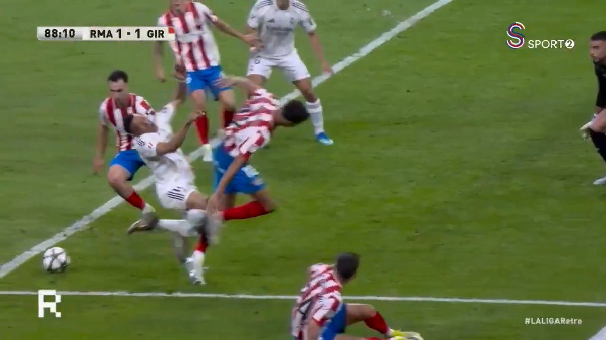 Maç Sonucu | Real Madrid 1-1 Girona ❓ Real Madrid, bu pozisyonda penaltı bekledi! Sizce hakemin kararı doğru mu?