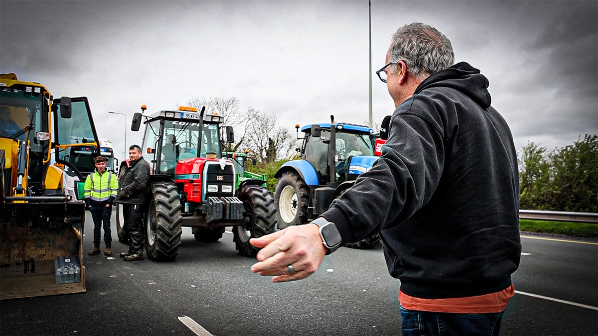 Irish truckers claim police are supporting nationwide fuel protests. We spoke directly to those involved. MORE by @EzraLevant: