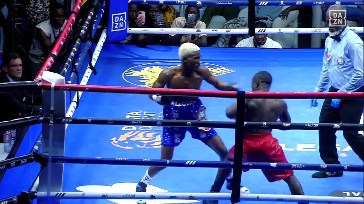 Mini flurry at the end of the round! 🔥 #TheRiseContinues | Live NOW on DAZN ▪️