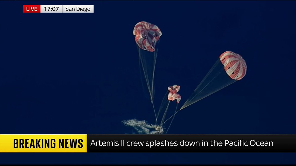 BREAKING: Splashdown complete! Artemis II crew return to Earth after a historic moon mission. After hurtling through the Earth's atmosphere, the Orion capsule has safely landed in the Pacific Ocean off the coast of San Diego. 🚀 🔗 📺 Sky 501