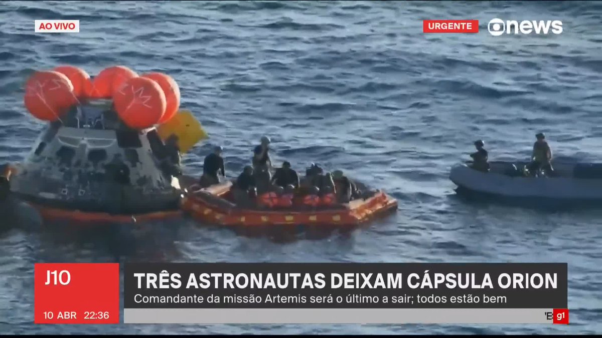 🚨AGORA: ASTRONAUTAS SAEM DA CÁPSULA APÓS POUSO NO OCEANO PACÍFICO.