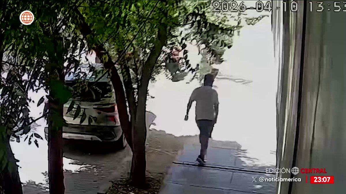 #EdiciónCentral Una joven médica pediatra fue víctima de un hecho violento que le quitó la vida cuando llegaba a su vivienda en Piura. Las autoridades analizan las cámaras de seguridad para ubicar a los responsables de este suceso que ha conmocionado al norte del país. Encuentra las noticias del día AQUÍ ►