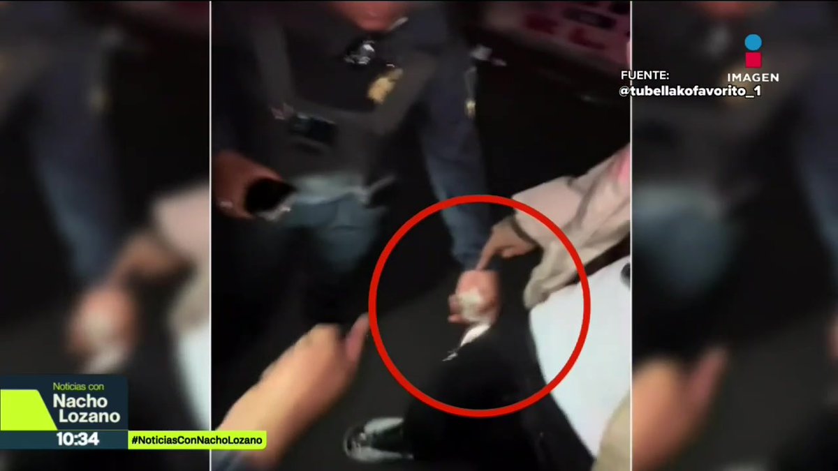 El influencer Jordy, conocido como “tu bellako favorito”, denunció que policías de la #CDMX le quisieron sembrar droga durante una detención. Iba rumbo a su casa cuando los agentes lo interceptaron para hacerle una supuesta revisión. Todo quedó grabado y así logró escapar: