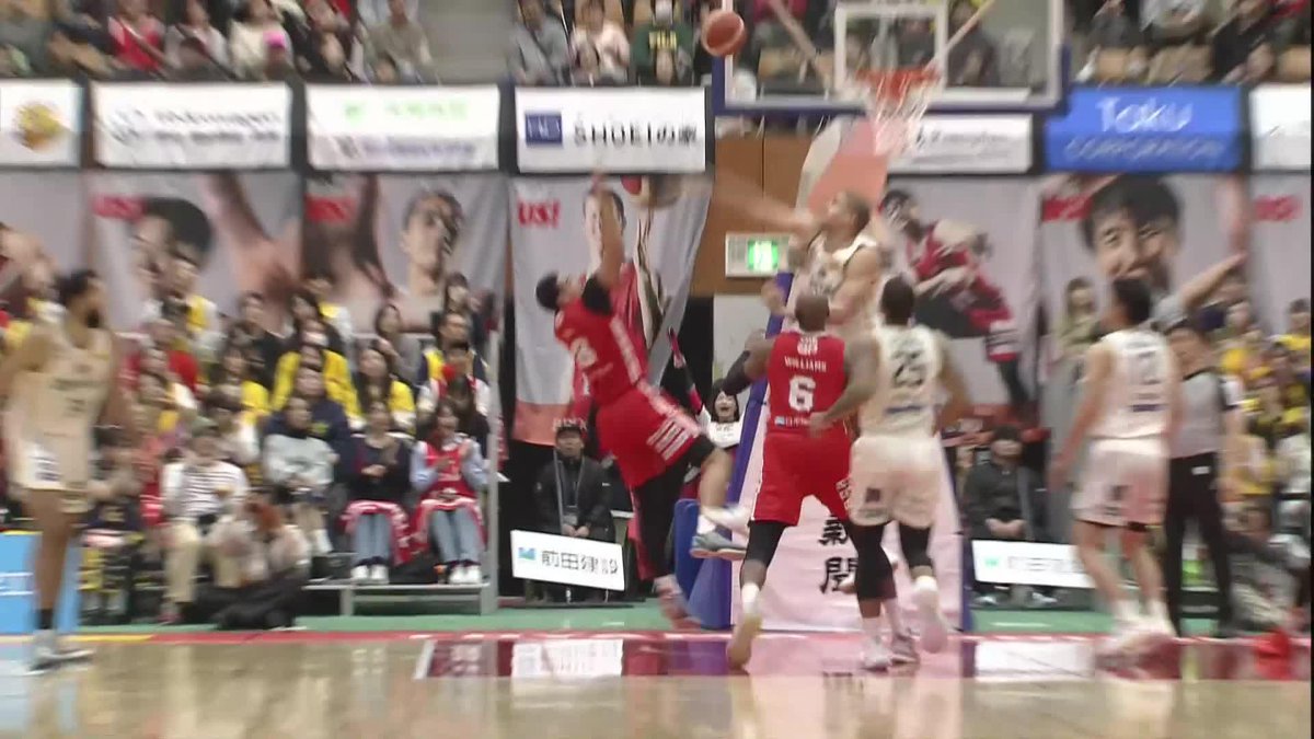 倒れ込みながらも決め切る💪 富山#8 ケルがこれで22得点！ Trey Kell 富山グラウジーズ 📡バスケットLIVEで生配信中 #Bリーグ #りそなグループ