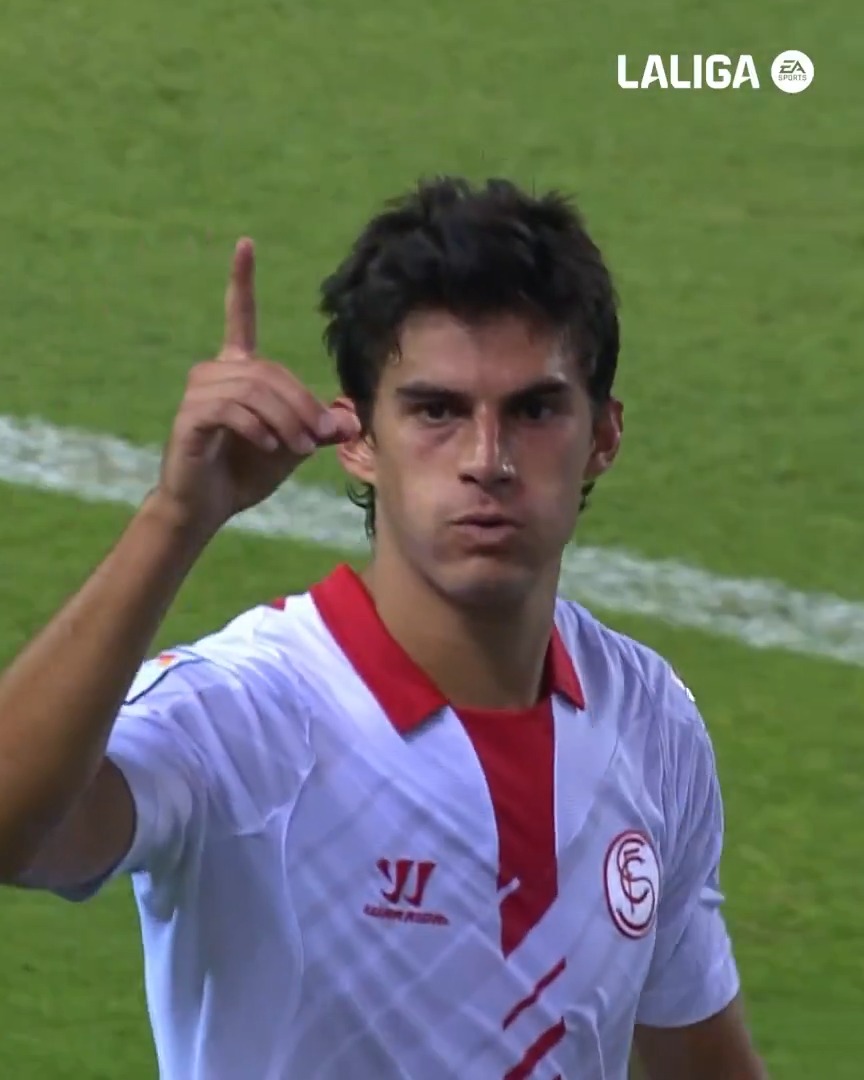 🚀 ¡Imparable Diego Perotti en el SevillaAtleti! LALIGARETRO | 42LEGADOSLALIGA
