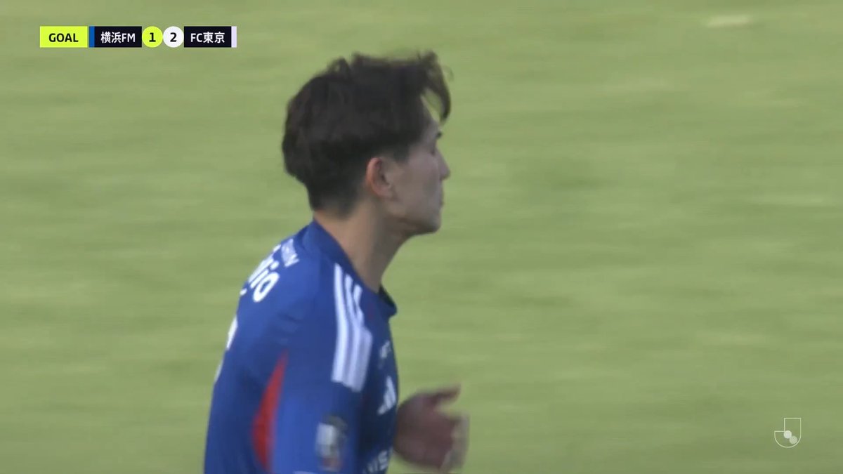ペナルティエリア外でボールを拾った #加藤蓮 選手 右足で放ったブレ球のシュートがネットを揺らす #fmarinos｜#Jリーグ