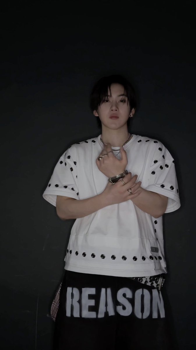 𝐰𝐚𝐭𝐜𝐡 𝐭𝐡𝐢𝐬 ⚔️ KickFlip The 4th Mini Album "My First Kick" 2026.04.06 6PM (KST) Release! #KickFlip #계훈 #Kyehoon #My_First_Kick #눈에거슬리고싶어