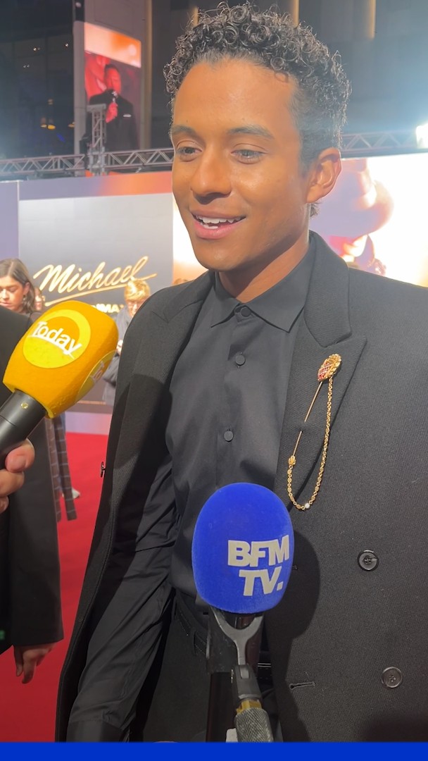 jaafar saying that he missed him a lot lemme just dig a hole and cry