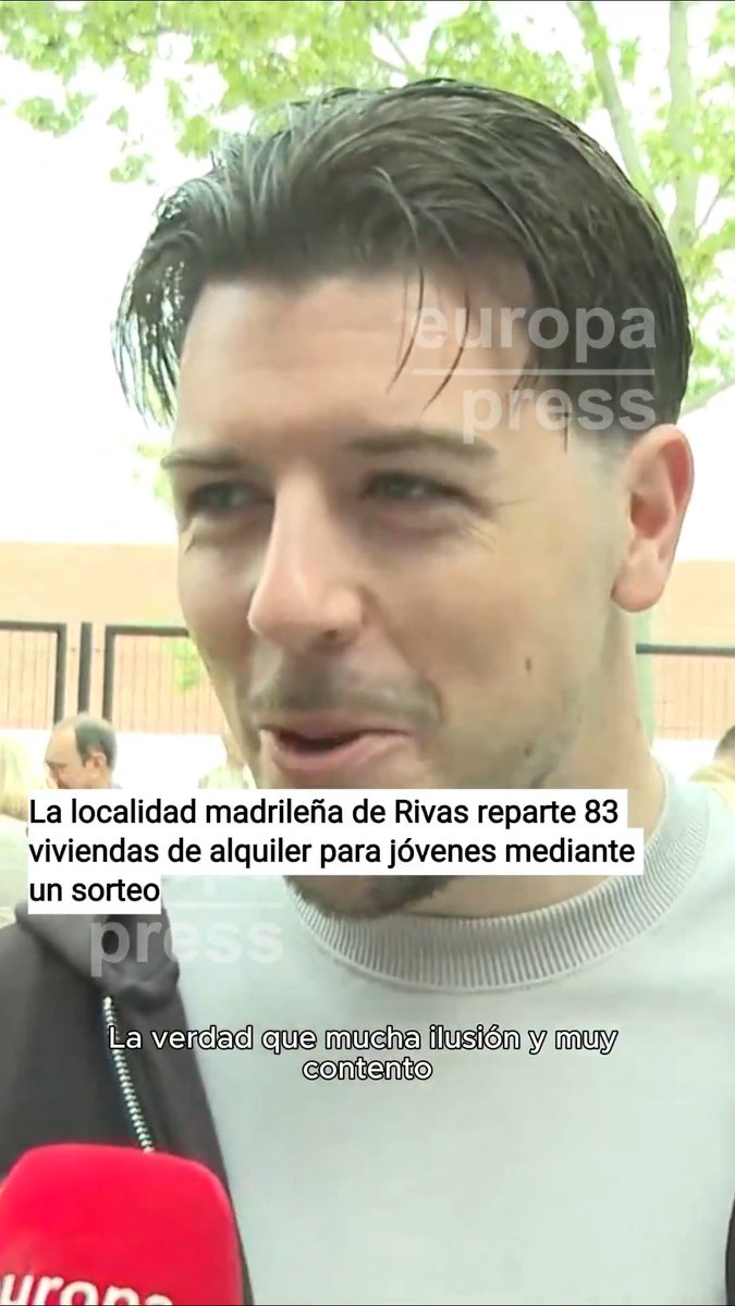 Rivas Vaciamadrid (Madrid) entrega 83 viviendas de alquiler para jóvenes 🗣️ "Es muy complicado en estos momentos conseguir una vivienda y más siendo joven. Estoy muy contento, es como que te toque la lotería" 🗣️ "Te permite ampliar objetivos vitales"
